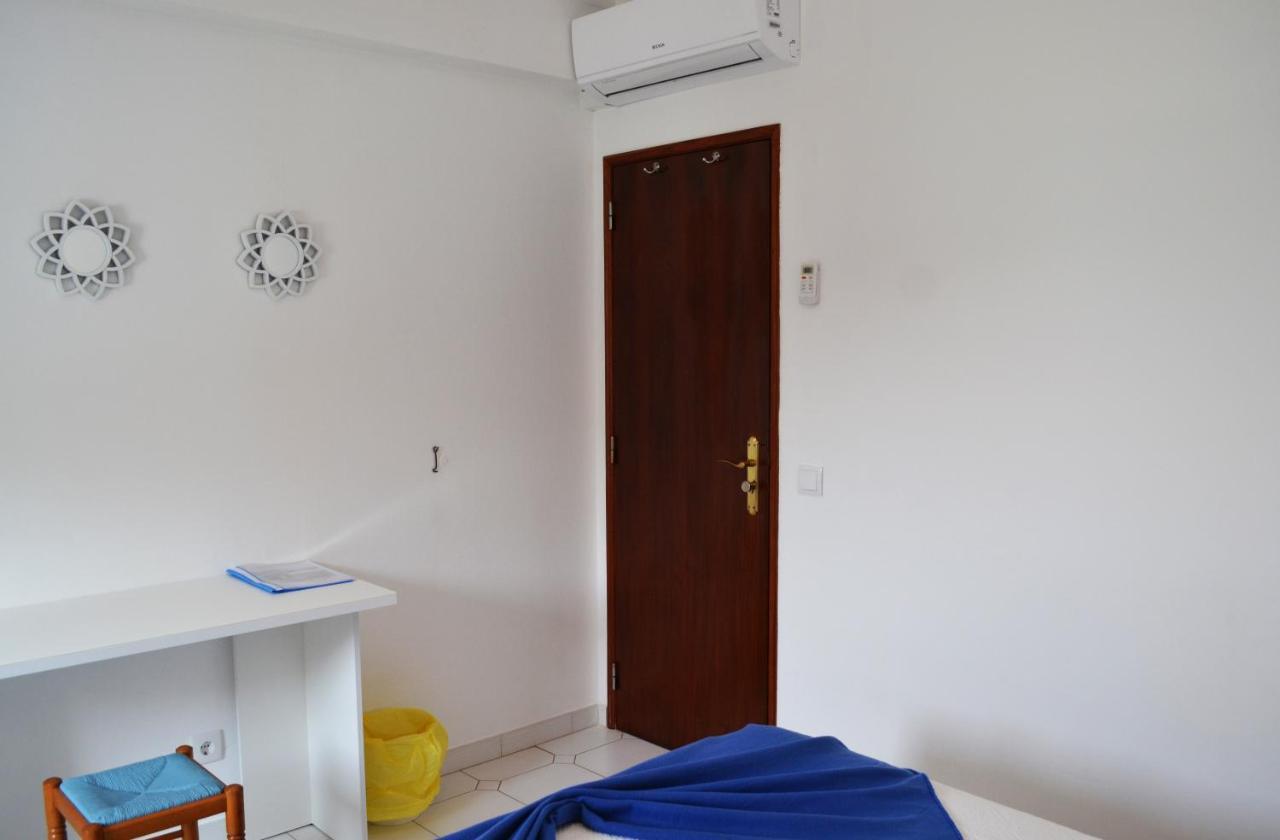 Ria Hostel Alvor Portimao Exterior photo
